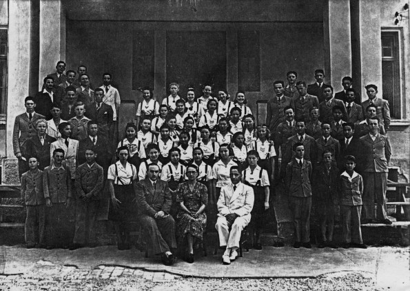 Brazil College high school students in 1937 when the school was first acredited by the government