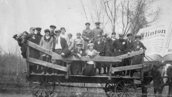 Clinton Theological Seminary student group in a wagon
