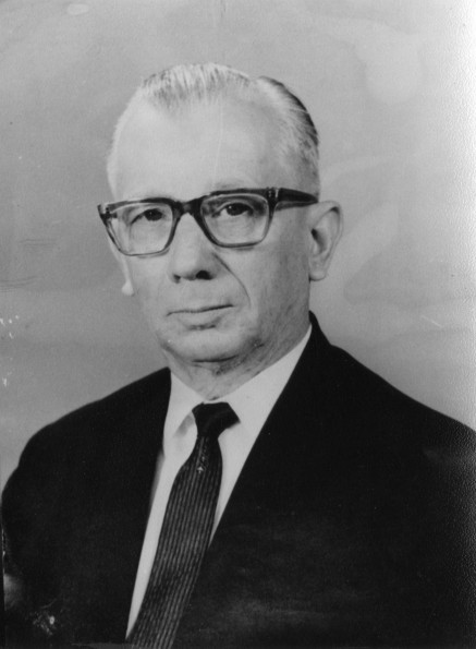 Roldolpho Belz, 10th President of Brazil College, 1953-1956