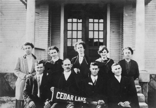 Cedar Lake Academy faculty and staff, 1916-1917