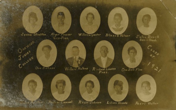 Oakwood Junior College graduating class of 1921