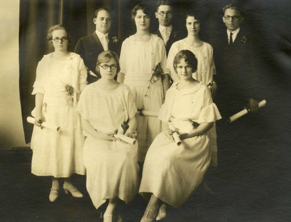 Hinsdale Seventh-day Adventist Academy 1924 graduating class
