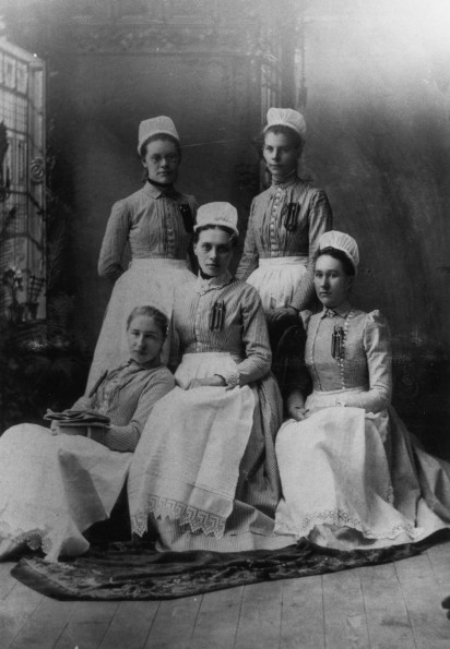 Battle Creek Sanitarium nurses, 1884