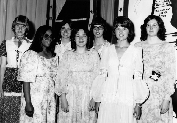 Andrews Academy students receive honors awards, 1976