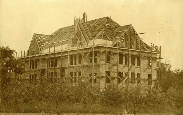 Emmanuel Missionary College administration building (South Hall) under construction