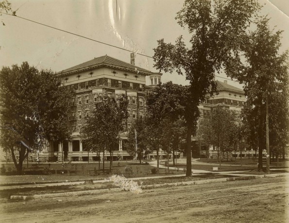 Battle Creek Sanitarium Annex or Fieldstone Building, later known as Phelps Sanitarium