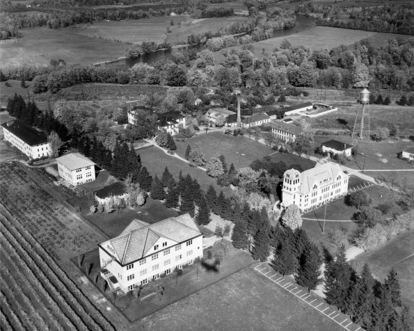 Emmanuel Missionary College aerial view from the south-west