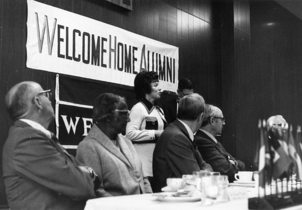 [Elsie Landon Buck addresses the Andrews University Alumni Association]