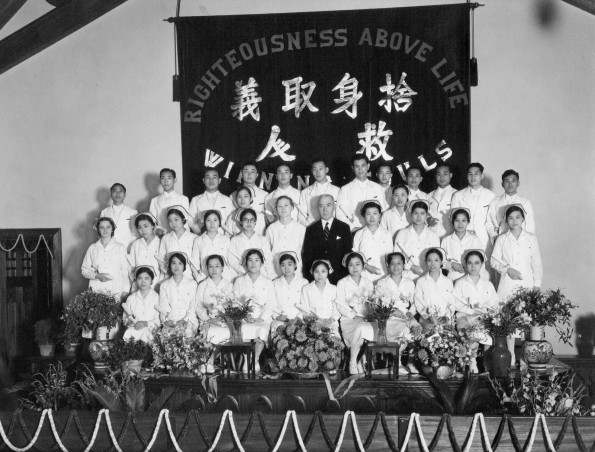Harry Miller with the Shanghai Sanitarium and Hospital nursing graduates of 1937