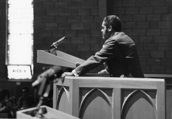 [John Richard Ford speaking at second service for Andrews University's 1972 alumni weekend]