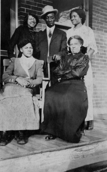 [Jane Andrews Carter and her family]