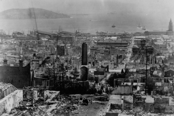 [View of San Francisco from Nob Hill looking toward the Ferry Building after the earthquake of 1906]