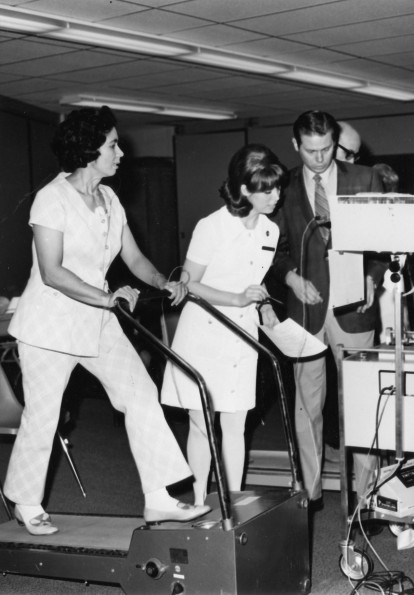 [Jill Parchment taking a treadmill test at Andrews University's physical fitness evaluation]