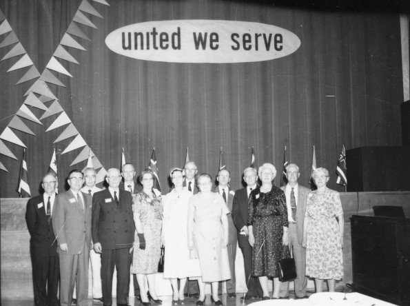 Andrews University alumni Homecoming group at the banquet, 1960