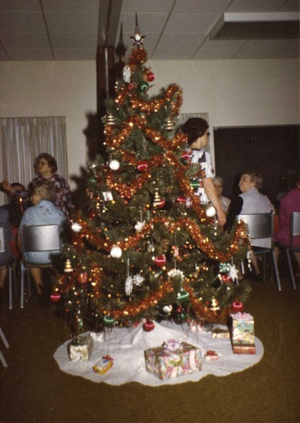 [Senior citizens Christmas party in 1980]