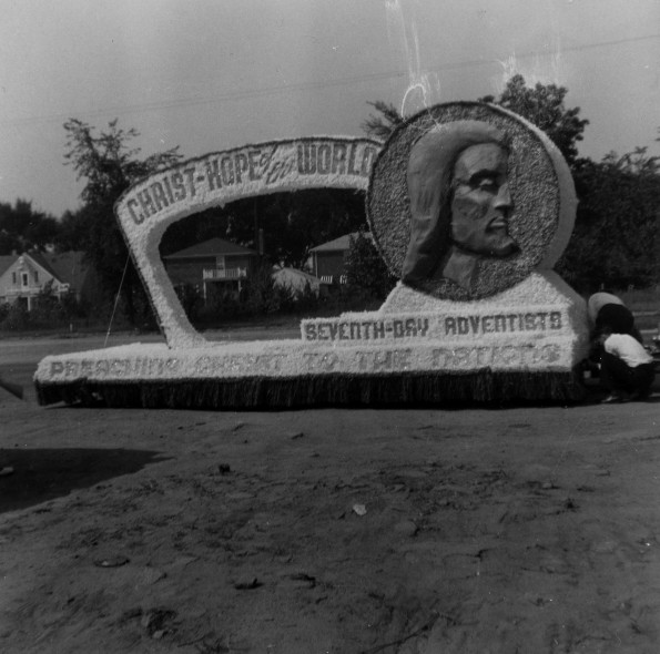 Front view of a Labor Day parade float entered by seventeen Seventh-day Adventist churches in the Detroit vicinity in 1954