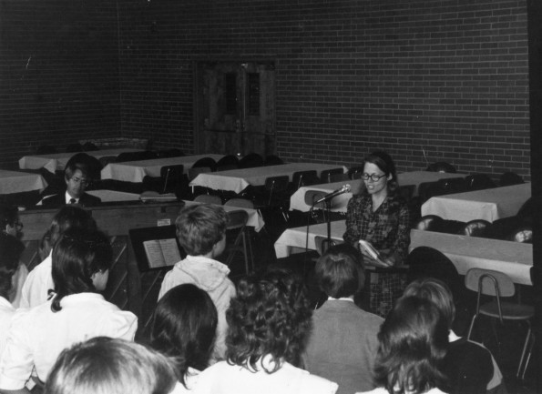 Susan Linden speaking at the Arkansas-Louisiana Conference Elementary School Music Festival in Little Rock, AR